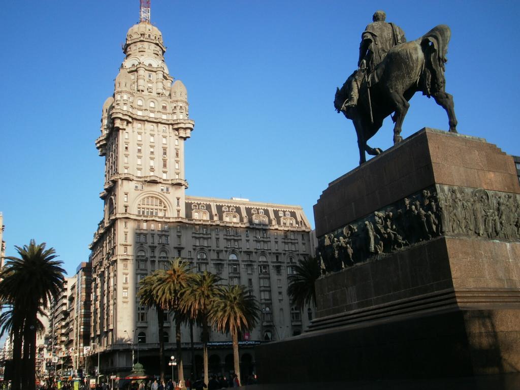 New Arapey Hotel Montevideo Eksteriør billede