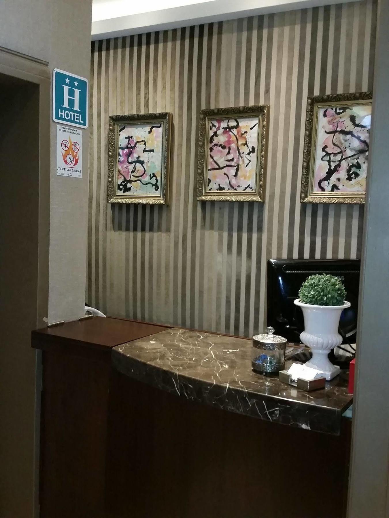 New Arapey Hotel Montevideo Eksteriør billede